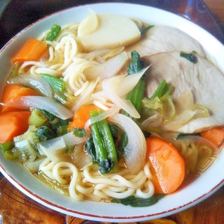 三色野菜&ハム&蒲鉾ラーメン